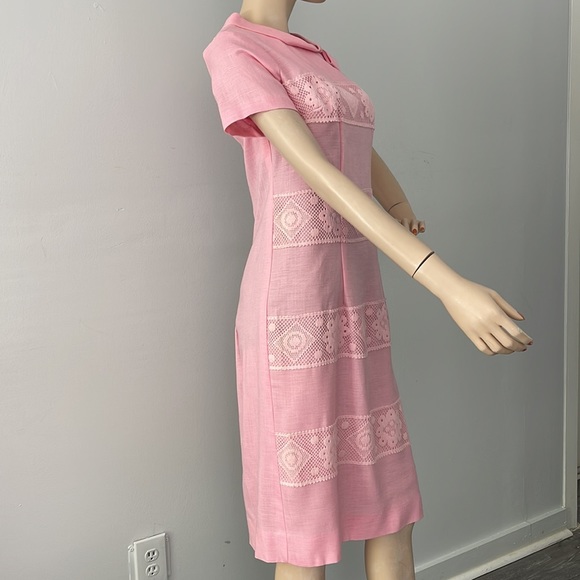 Vintage Pink Linen and Lace Carol Brent Dress - Picture 6 of 17